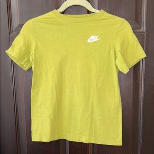 Nike Boys' Sportswear Futura T-Shirt